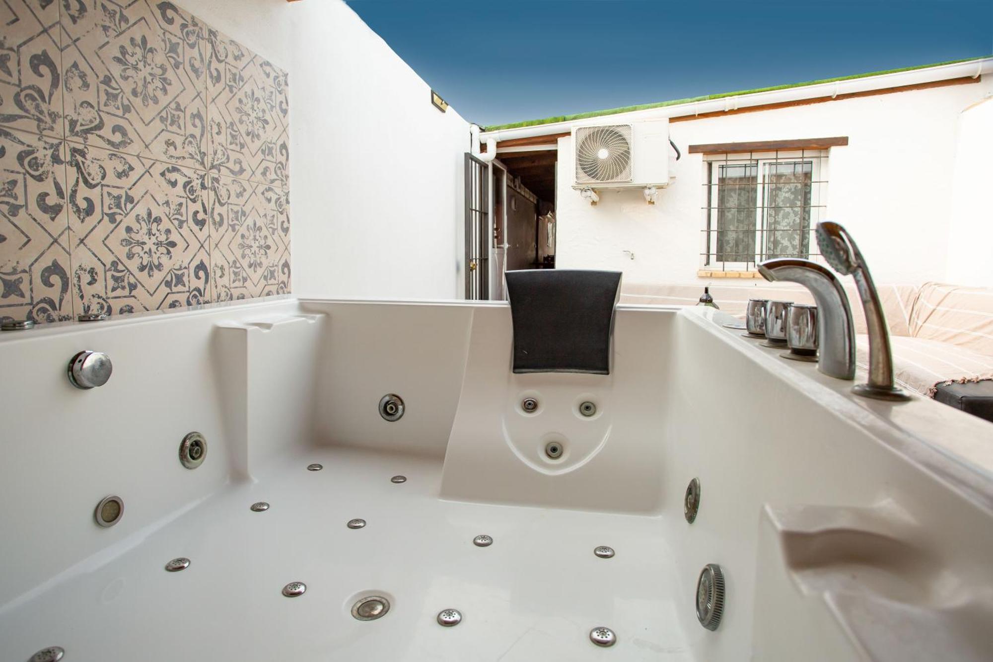 Villa casa blanca luxury spa con piscina privada y jacuzzi privado Chiclana de la Frontera Exterior foto